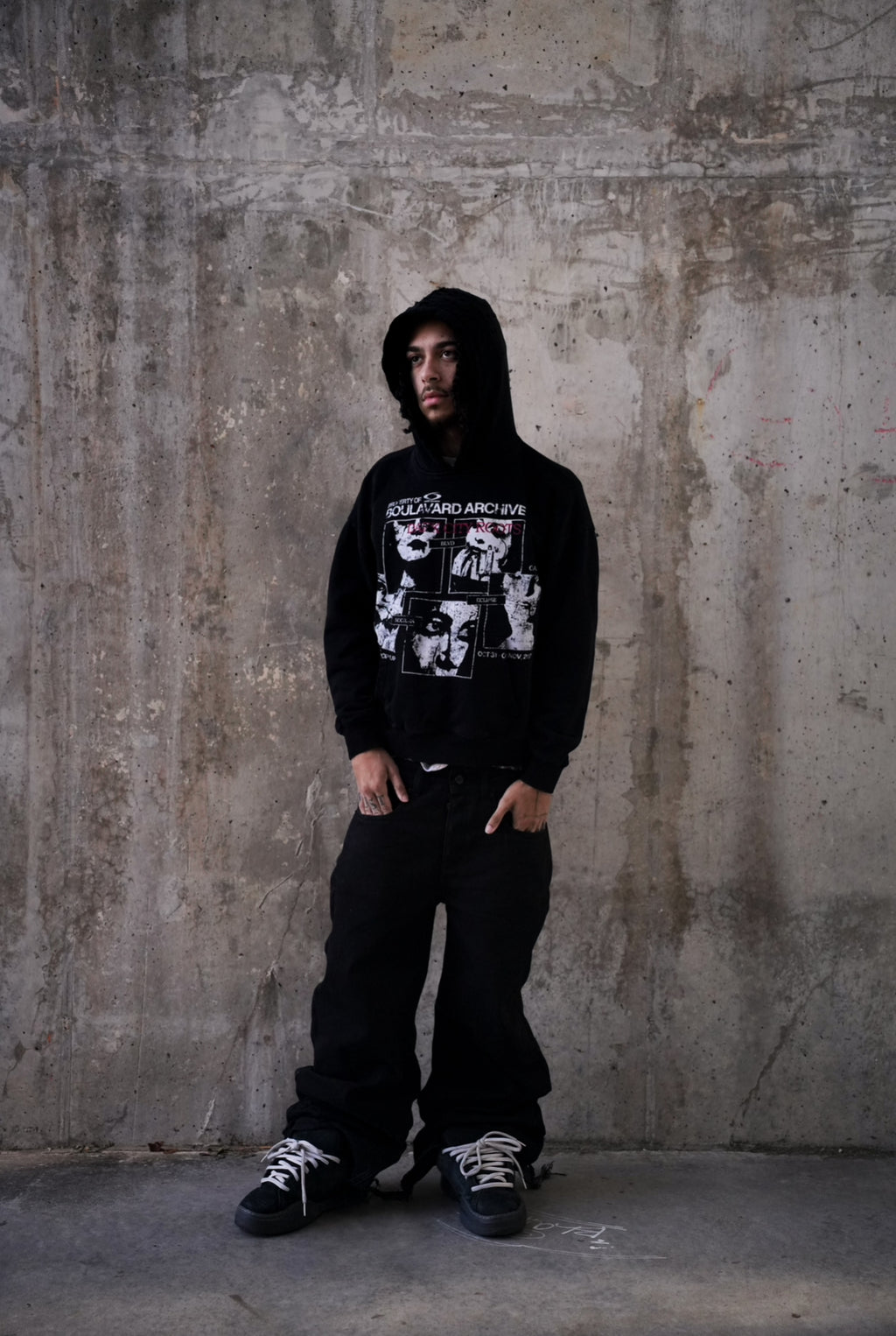 DARK CITY ROOTS HOODIE